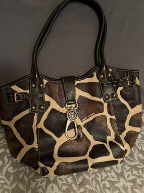 Dooney&Bourke Vintage Shoulder Bag